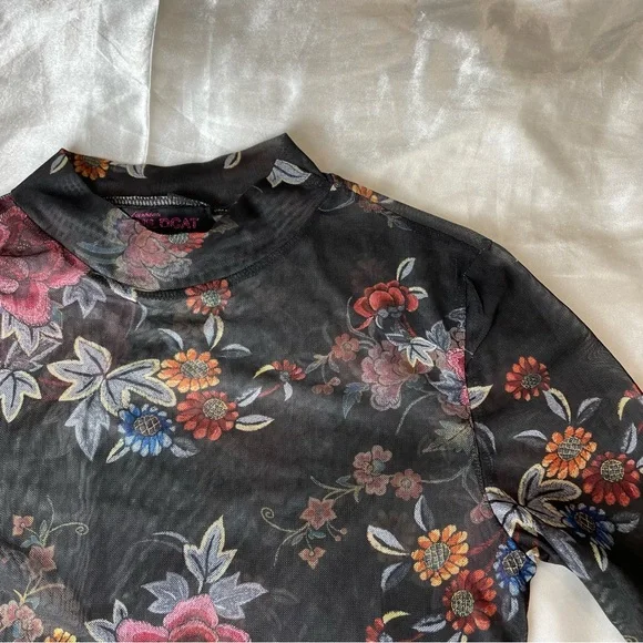 Mesh turtleneck full sleeve top in black / floral - Picture 3 of 7